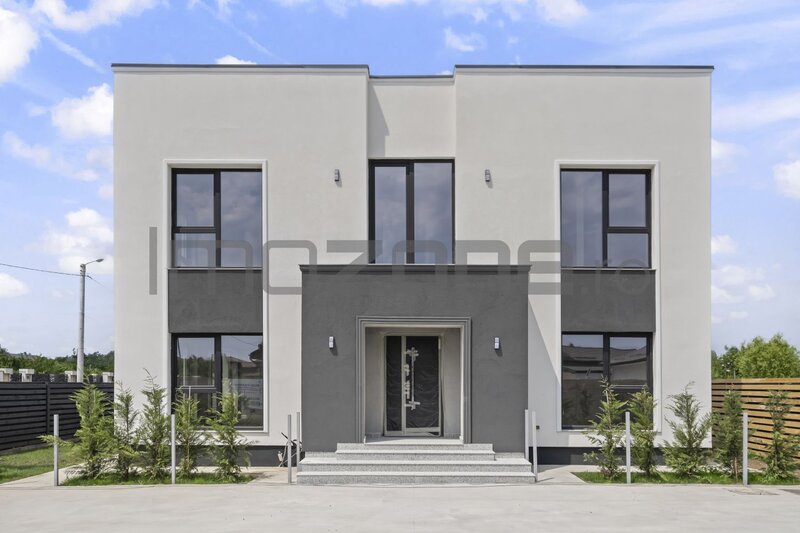 Otopeni - zona Ferme vila  4 camere 2 parcari finisata la alb comision 0%